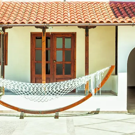 Xenios Paradise Ποσείδι