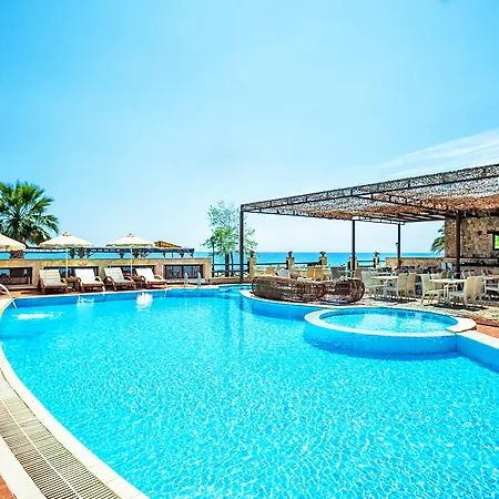 Xenios Paradise Ξενοδοχείο