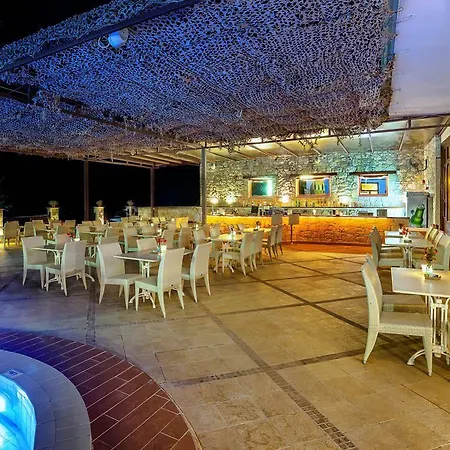 Xenios Paradise Ποσείδι