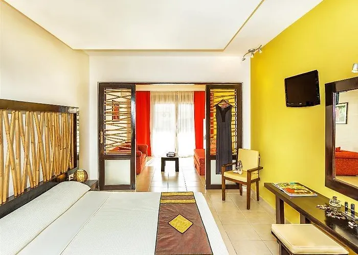 Hotel Xenios Paradise 4*