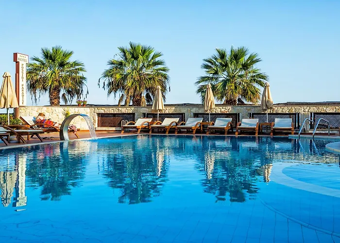 Hotel Xenios Paradise 4*