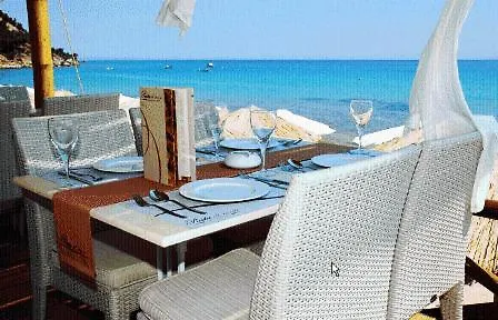 מלון Xenios Paradise פוסידי