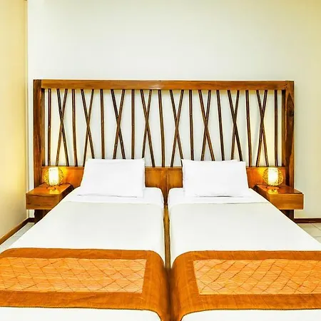 酒店 Xenios Paradise